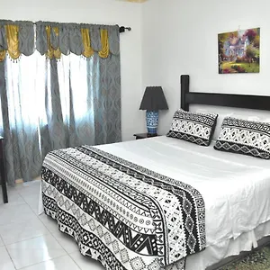 https://embassy-deluxe-apartment.hotelsochorios.net